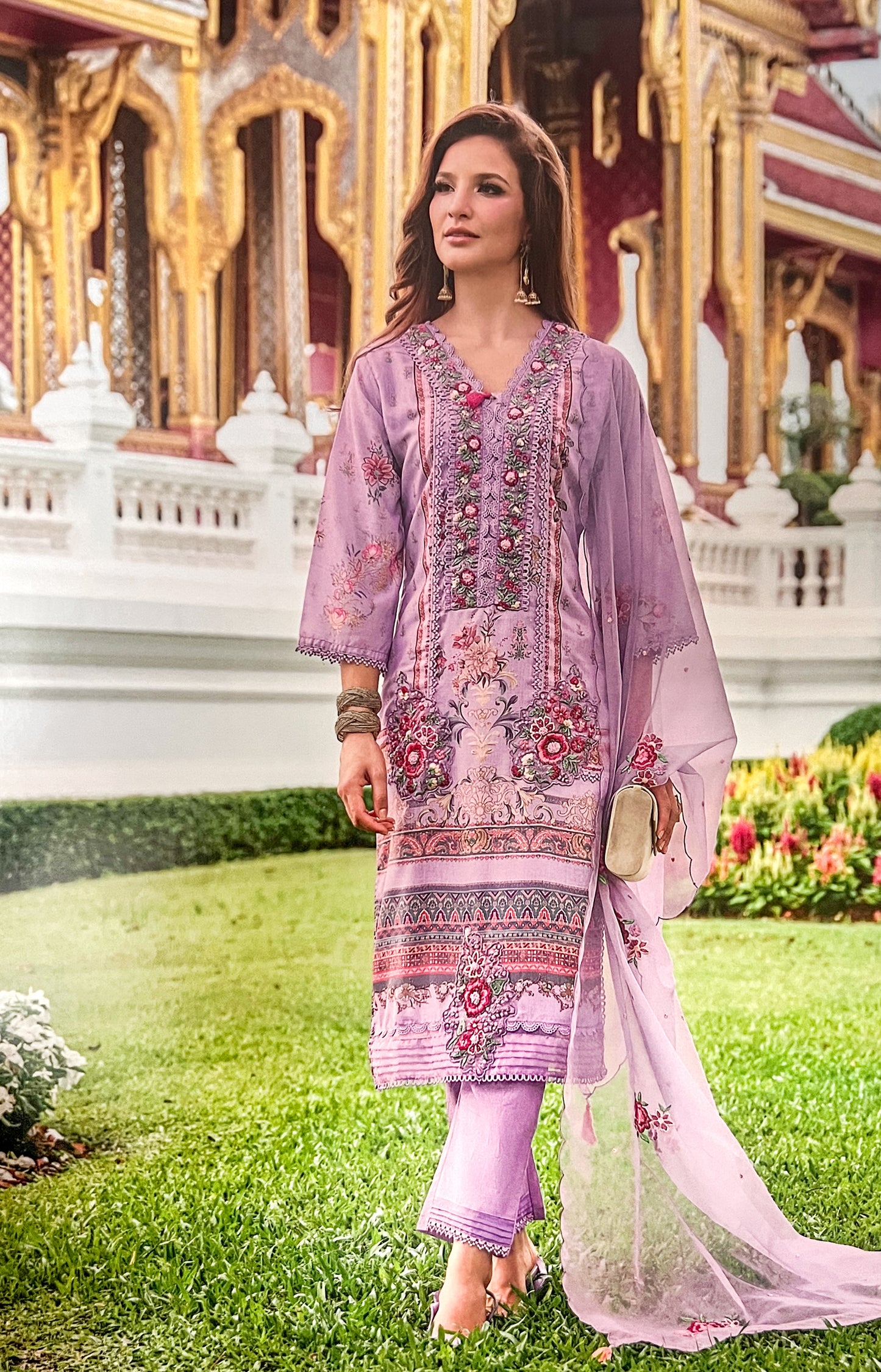 Luxury Salwar Kameez Set, Embroidered Cotton Kurta with Dupatta and Pants, Traditional 3-Piece Ethnic Wear with Floral Embellishments (PURPLE)